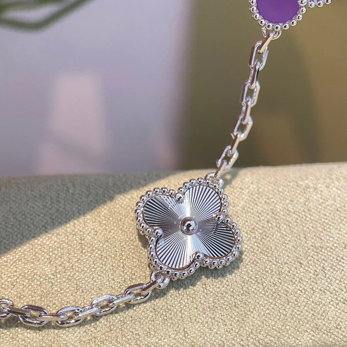 [Spark] CLOVER 5 MOTIF VIOLET BRACELET COLLECTION