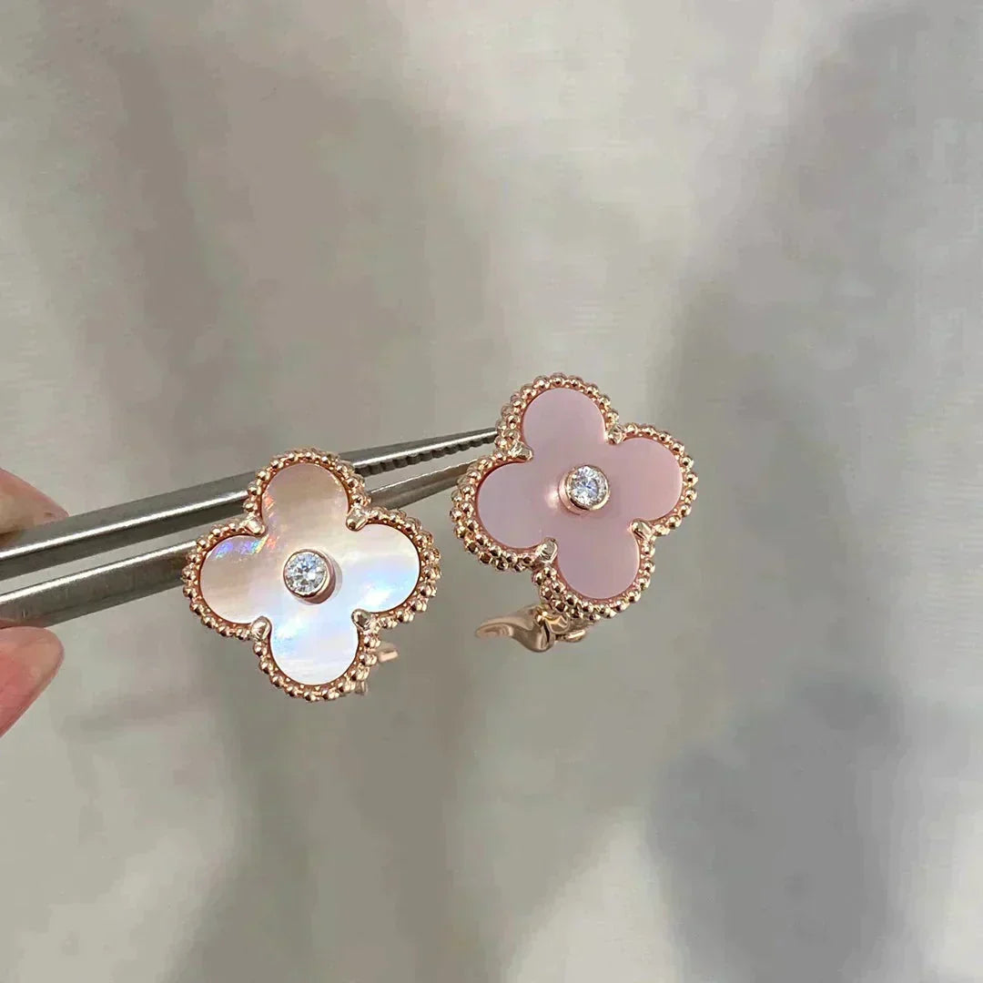 [Spark]CLOVER MEDIUM 1 MOTIFS  PINK MOP DIAMOND EARRINGS