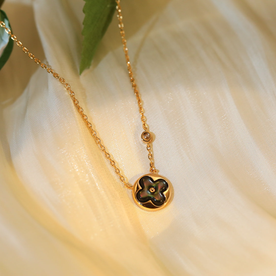 [Spark]SUN PEDANT PINK GOLD 1 DIAMOND NECKLACE