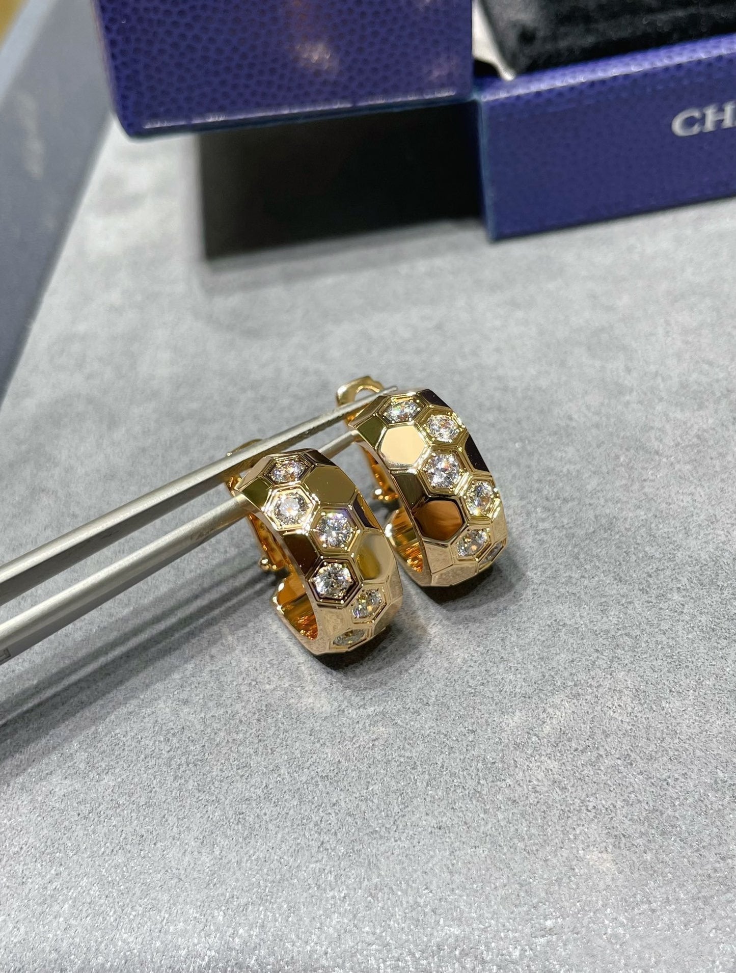 [Spark]BEE LOVE DIAMOND HOOP EARRINGS