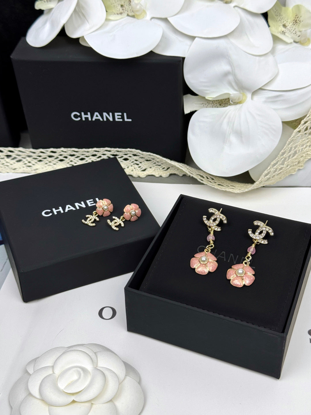[Spark]26C Pink Camellia Enamel Pendant with Double C Earrings