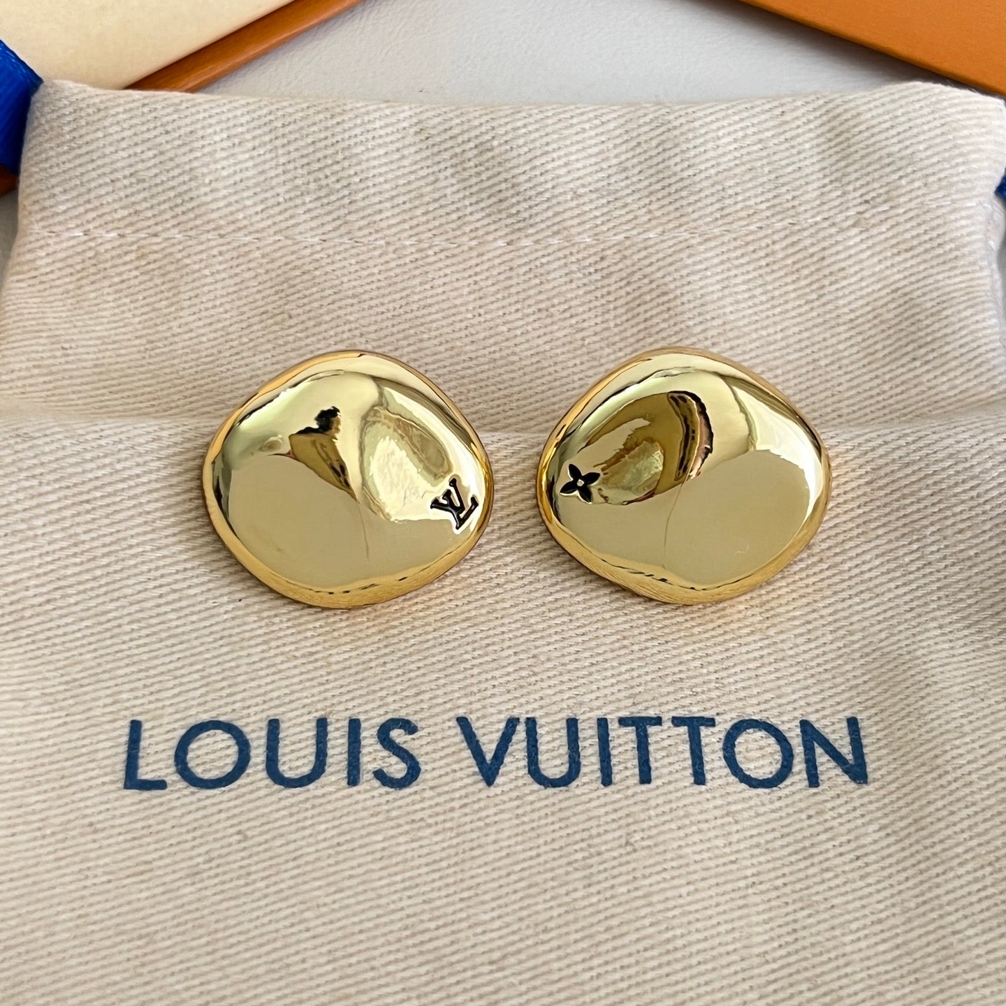 [Spark]Gold Paris Stud Earrings