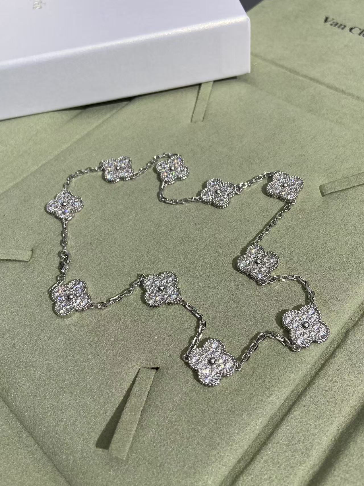 [Spark Jewelry]CLOVER 10 MOTIFS  FULL DIAMOND NECKLACE