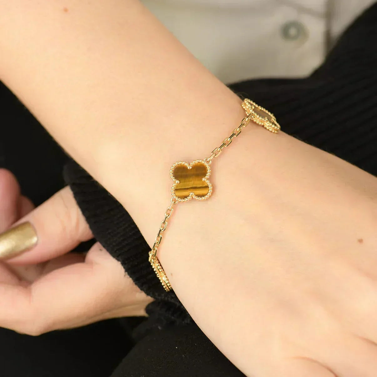 [Spark] CLOVER 5 MOTIFS TIGER EYE BRACELET COLLECTION
