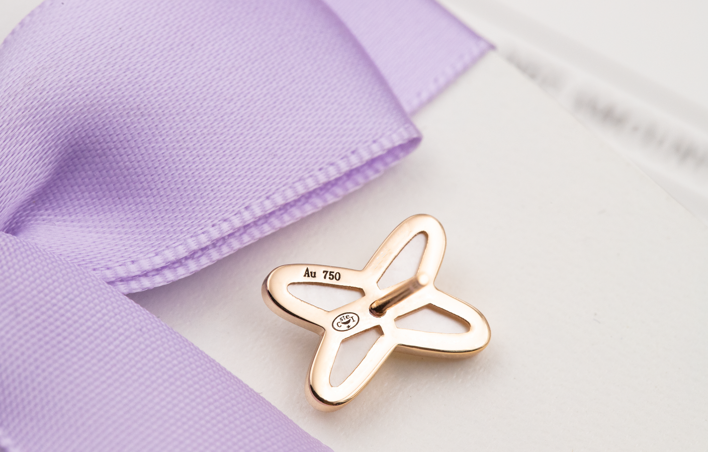 [Spark]JEUX DE WHITE MOP PINK GOLD DIAMOND EARRINGS